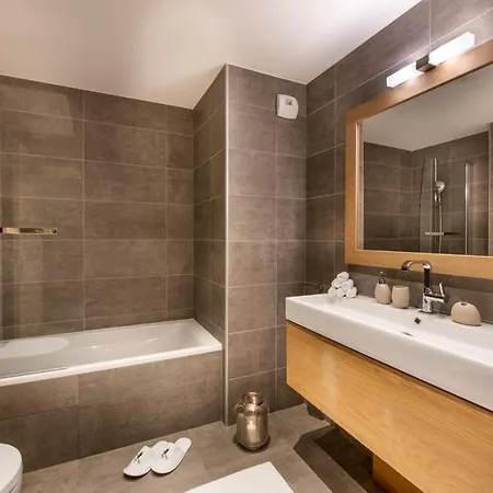 Whistler By Alpine Apartment *