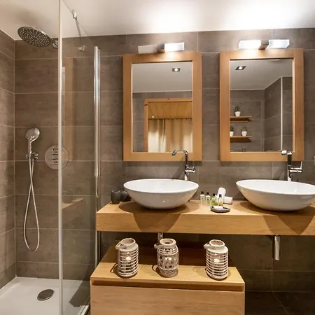 Apartment Whistler By Alpine Courchevel